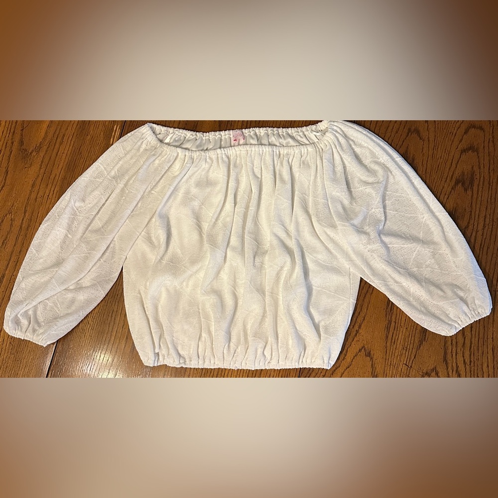Pink Lily NWOT Women’s White Textured Top-Size Large